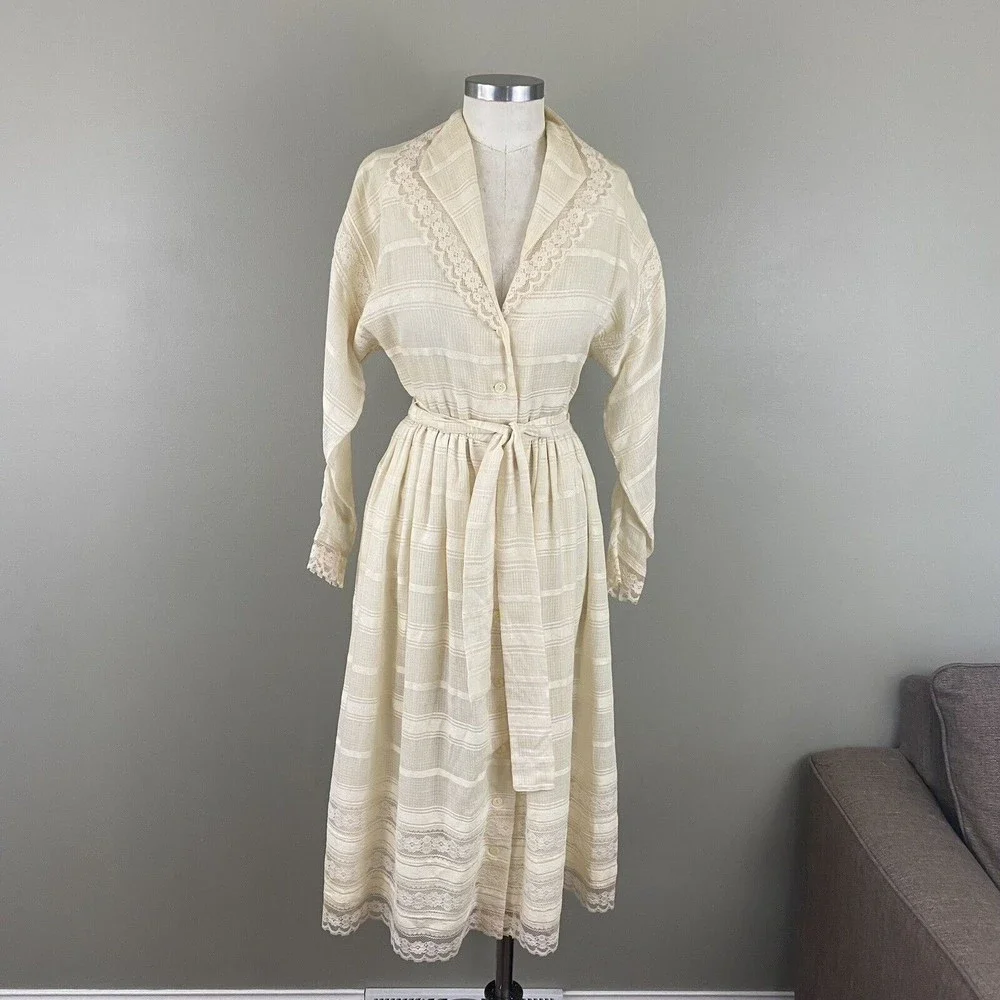Vtg 70s Albert Capraro Womens Midi Dress XS S Ivory Lace Gunne Style - Picture 1 of 16